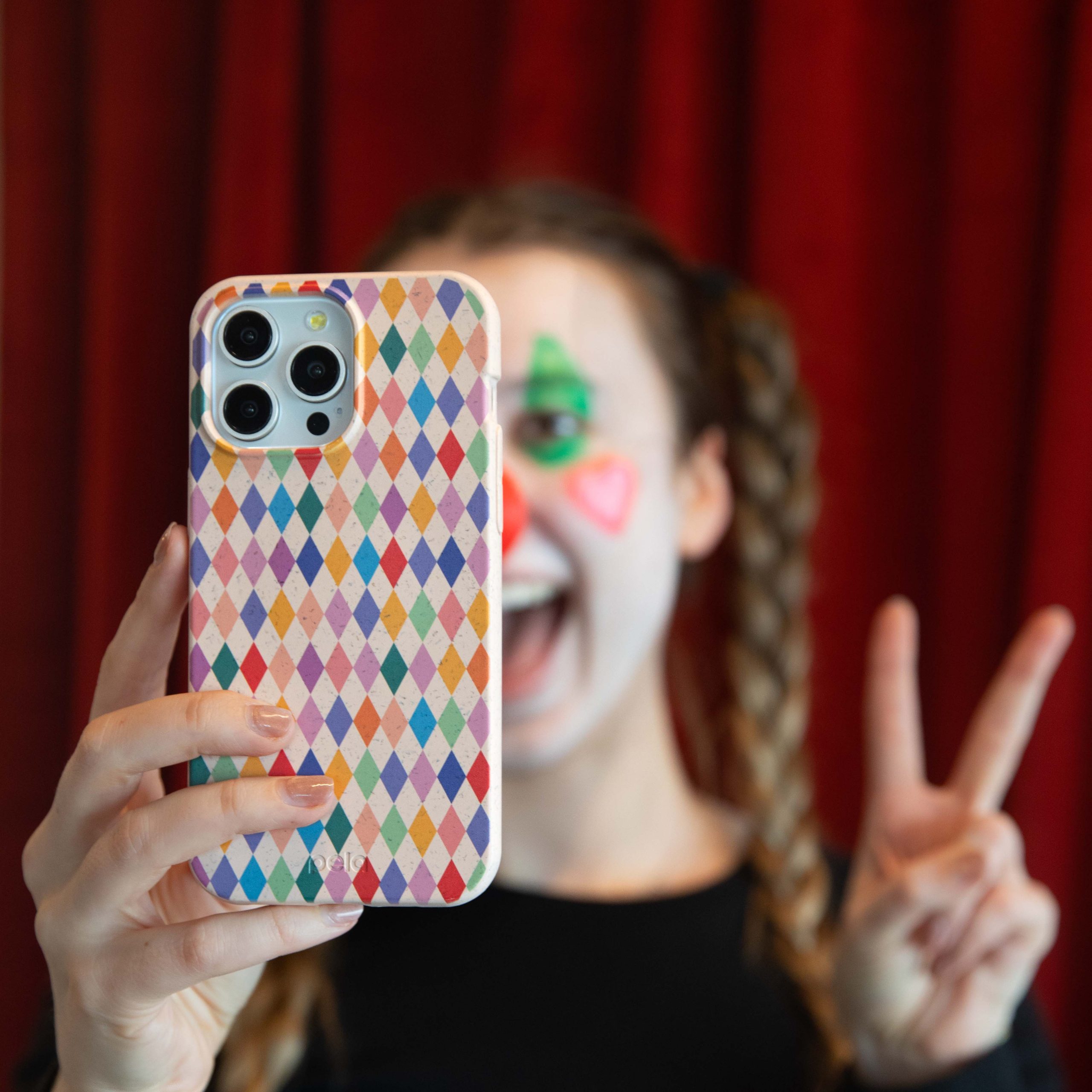 CarnivalJewels_PDP1_dc1b8c62-578f-4ed5-9c51-5fc5f8b8edf1