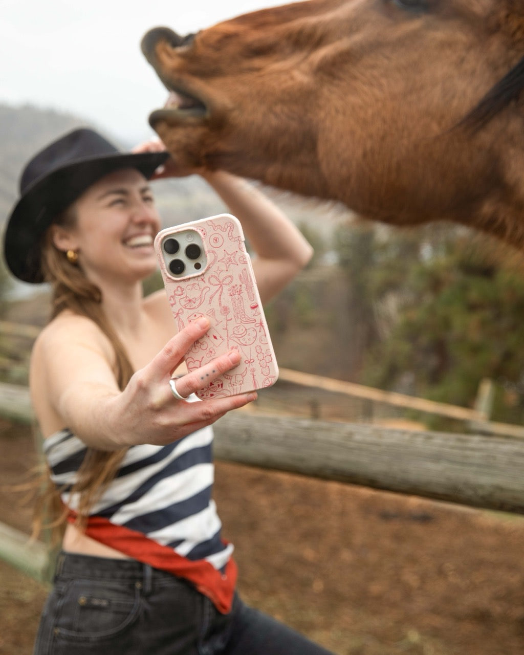 CowgirlChic_PDP_03Large_03d34234-6bd0-4a5f-ad0f-5bd82bdd2819