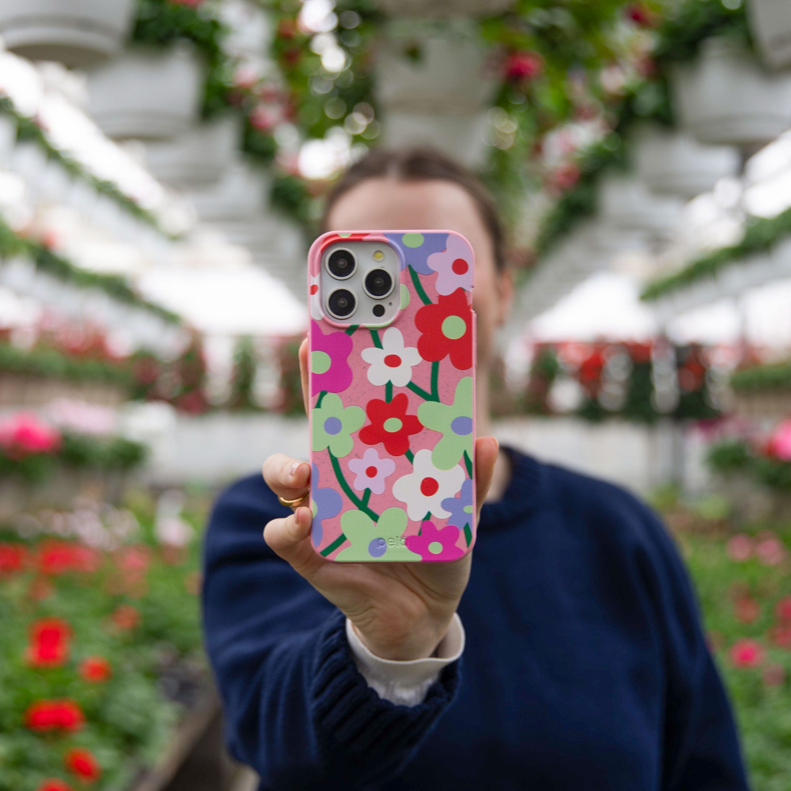 FLOWERS_PoppyFlora_PDP_04_9c1c729b-eb80-4a3e-8fe6-c82e42aa2bb7