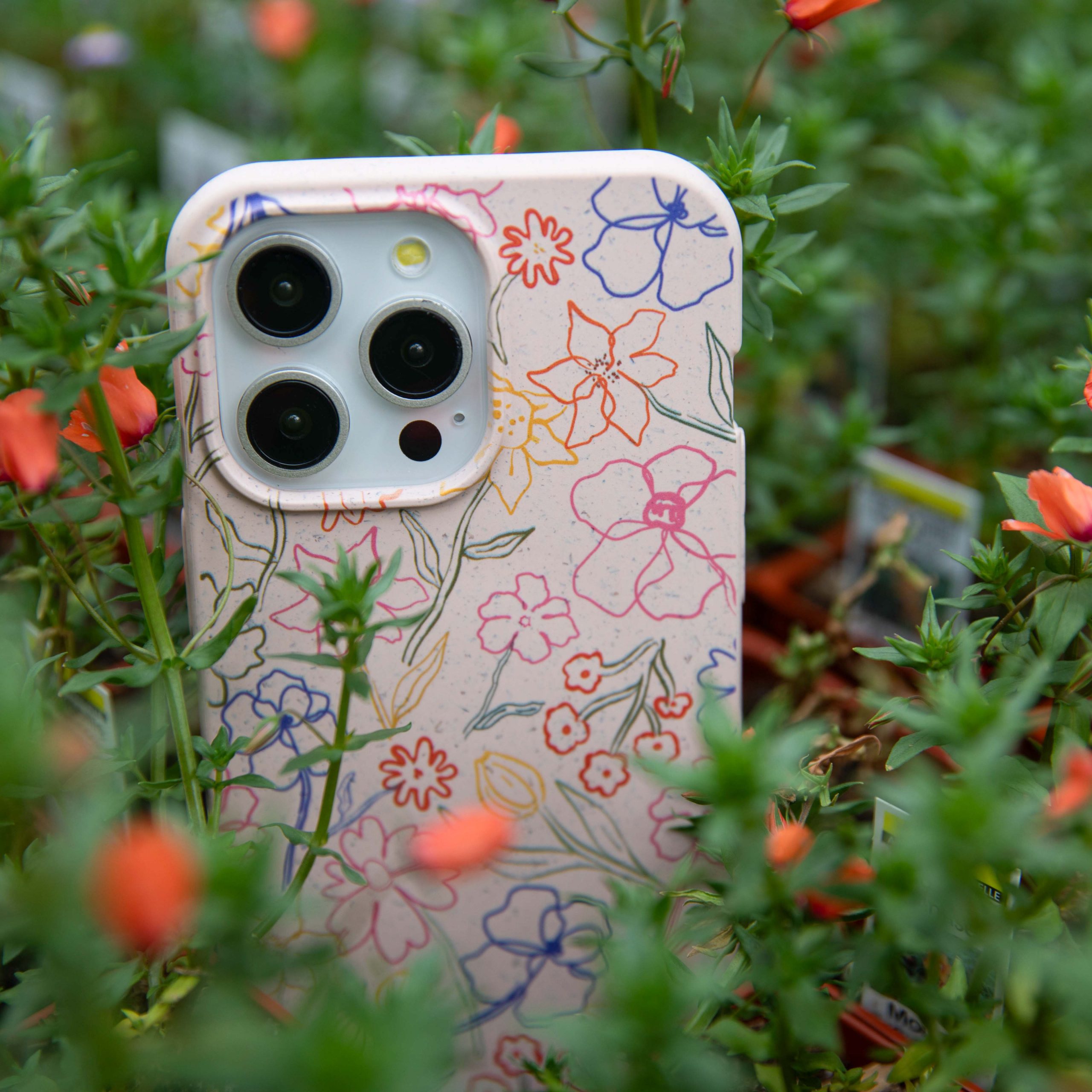 Flowers_PetalsSketch_PDP_02_c8f41ab6-0339-4c4b-b1c5-9f91ec21c706