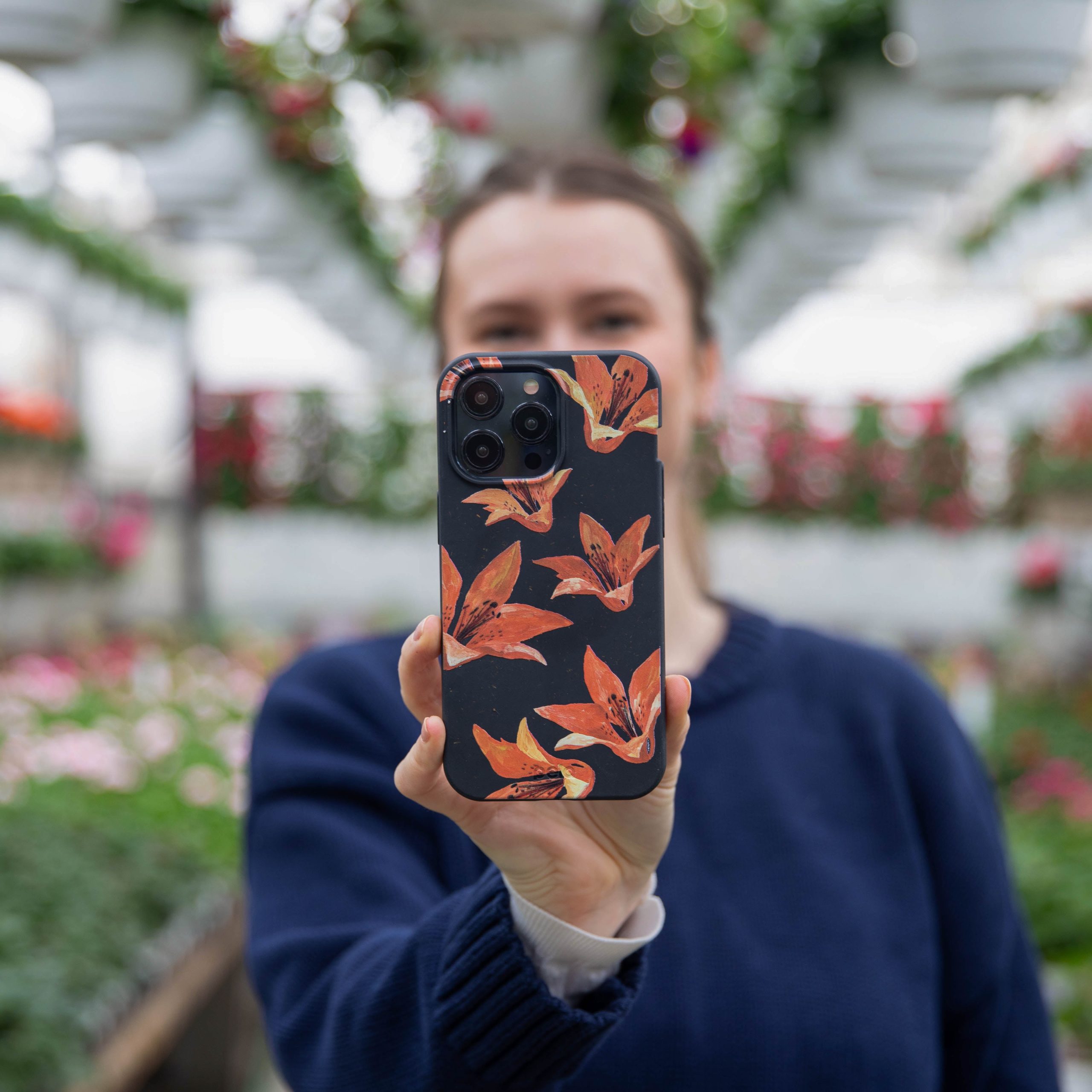 Flowers_TigerLily_PDP_02_3f5bb741-2e30-42c1-857b-93471a5ca7ef